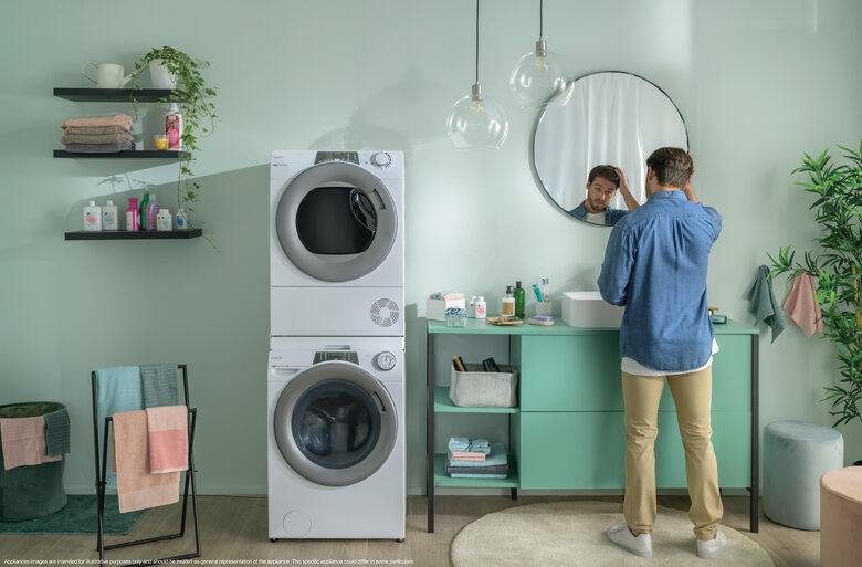 Candy 496BWMR9/1-S RapidÓ Pro RP Lavatrice Caricamento Frontale 9 Kg, 1400 Giri, Tecnologia Quick&Clean, Speed-Drive Inverter, Easy Iron Plus, Classe A, Bianco
