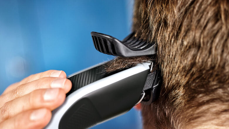 Philips HAIRCLIPPER Series 3000 Regolacapelli con lame in acciaio inossidabile