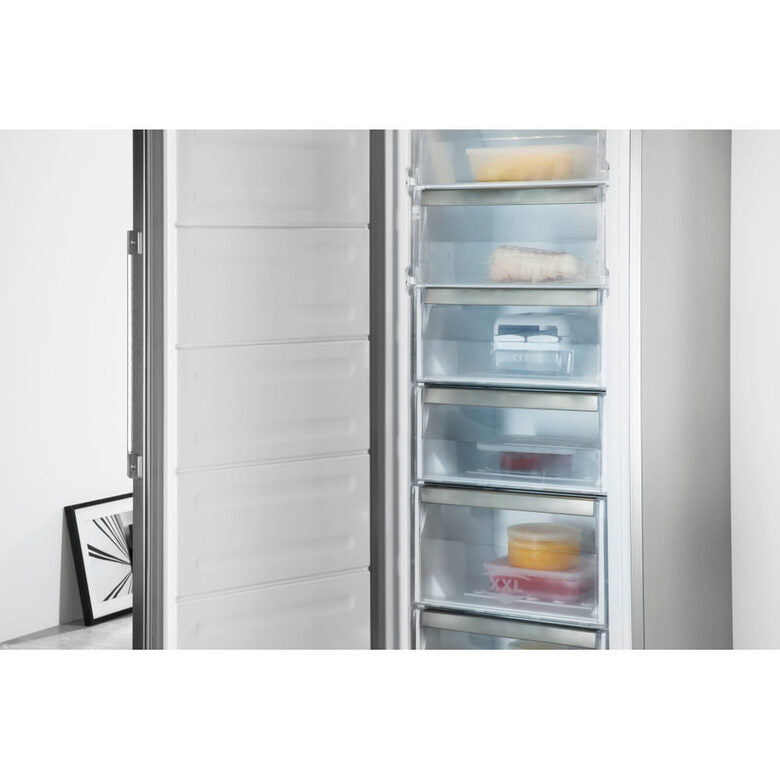 Whirlpool UW8 F2D XBI N 2  Congelatore Verticale a Libera Installazione