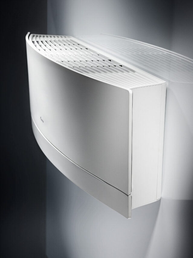 Daikin FTXJ25MW/RXJ25M condizionatore fisso 9000 BTU Climatizzatore split system Bianco