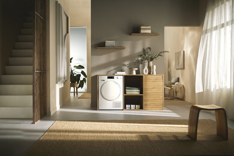 Miele TWA520WP Asciugatrice A Libera Installazione 8 Kg, PerfectDry, FragranceDos, Classe C, Bianco