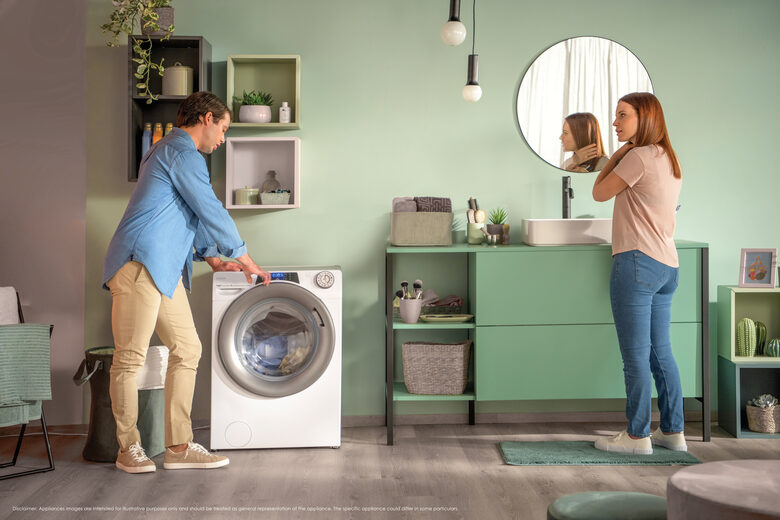 Candy 496BWMR9/1-S RapidÓ Pro RP Lavatrice Caricamento Frontale 9 Kg, 1400 Giri, Tecnologia Quick&Clean, Speed-Drive Inverter, Easy Iron Plus, Classe A, Bianco