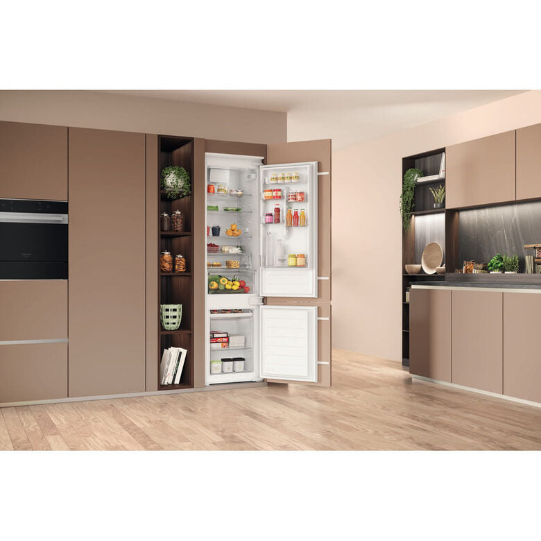 Hotpoint Ariston HAC20D011A1 Frigorifero combinato ad incasso