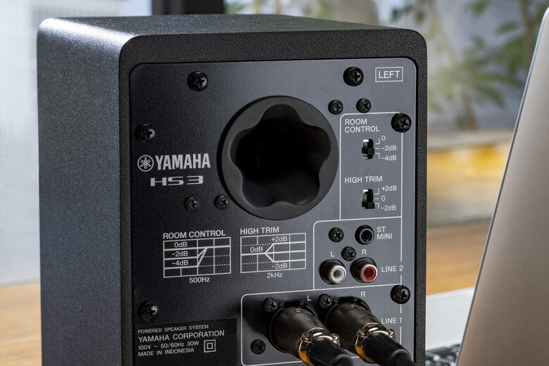 Yamaha HS3 Black Coppia Casse Amplificate RCA Jack XLR 52W 2vie T1,9 W9 BassReflex