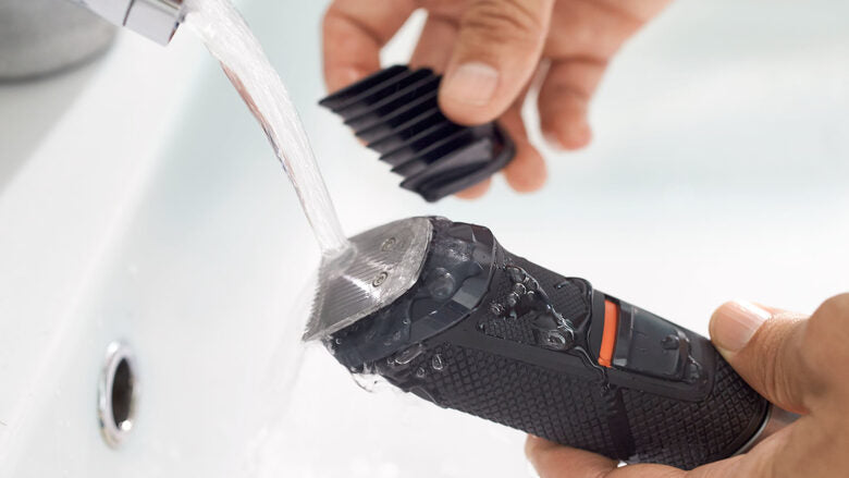 Philips MULTIGROOM Series 5000 9 accessori Tecnologia DualCut 9 in 1, Barba e capelli