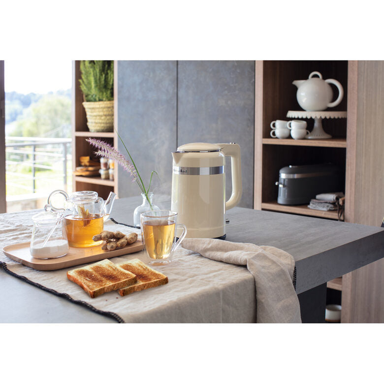 KitchenAid 5KEK1565 bollitore elettrico 1,5 L 2400 W Crema