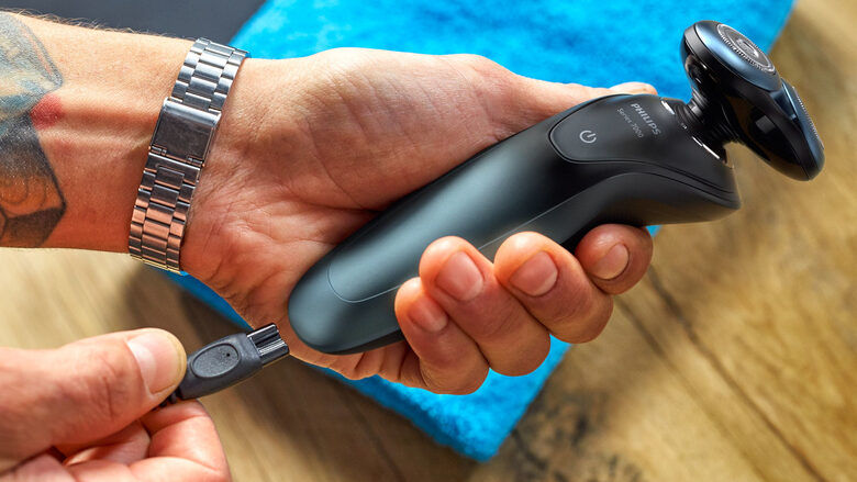 Philips SHAVER Series 7000 Rasoio elettrico Wet & Dry con sistema SkinGlide