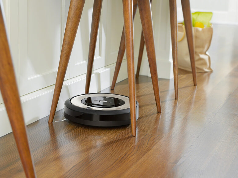 iRobot Roomba e5152 Aspirapolvere Robot Senza sacchetto Nero, Rame