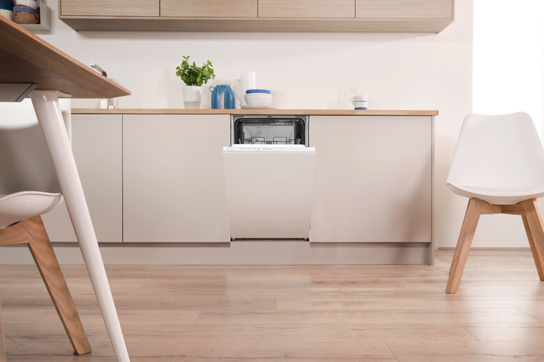 Indesit DSIE 2B10 Lavastoviglie a Incasso Scomparsa Totale 10 coperti F
