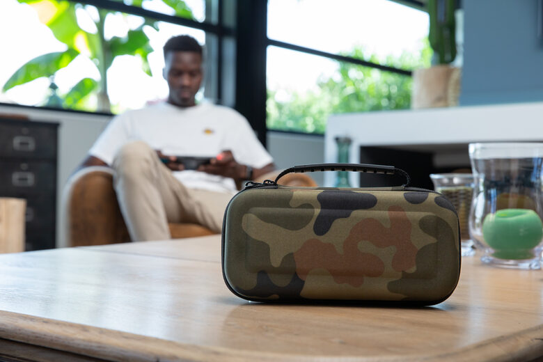 Bigben Interactive SWITCHPOUCHCAMO custodia per console portatile Custodia a sacchetto Nintendo Mimetico, Verde
