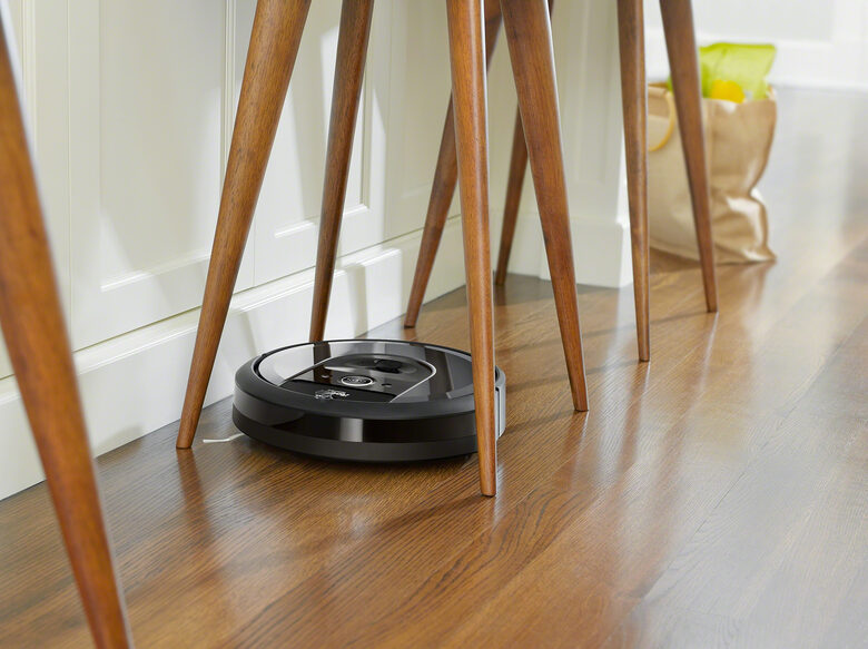 iRobot Roomba i7 Aspirapolvere Robot 0,4 L Senza sacchetto Nero