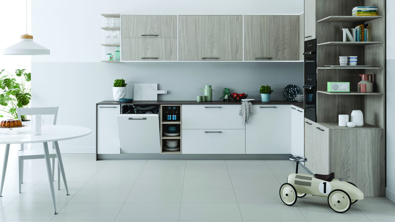 Indesit Lavastoviglie BI 60 cm, classe E, 14 coperti, Push&Go