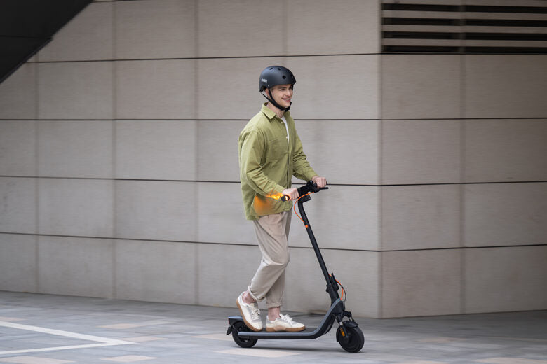 Ninebot by Segway Ninebot Monopattino Elettrico E2 Plus E II Powered by Segway