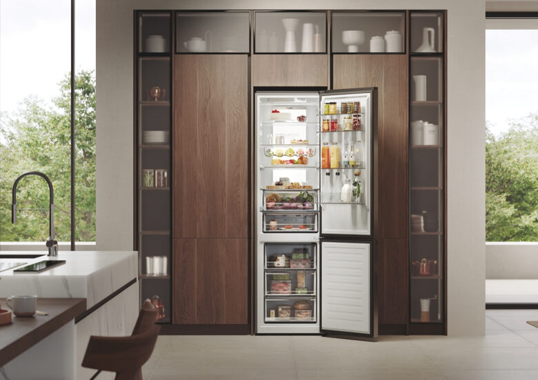 Haier HDPW7620ANPK 2D 60 Serie 7 Pro Frigorifero Combinato A Libera Installazione, No Frost, Tecnologia Haier Air Surround, Led Daylight, Classe A, Acciaio Inox