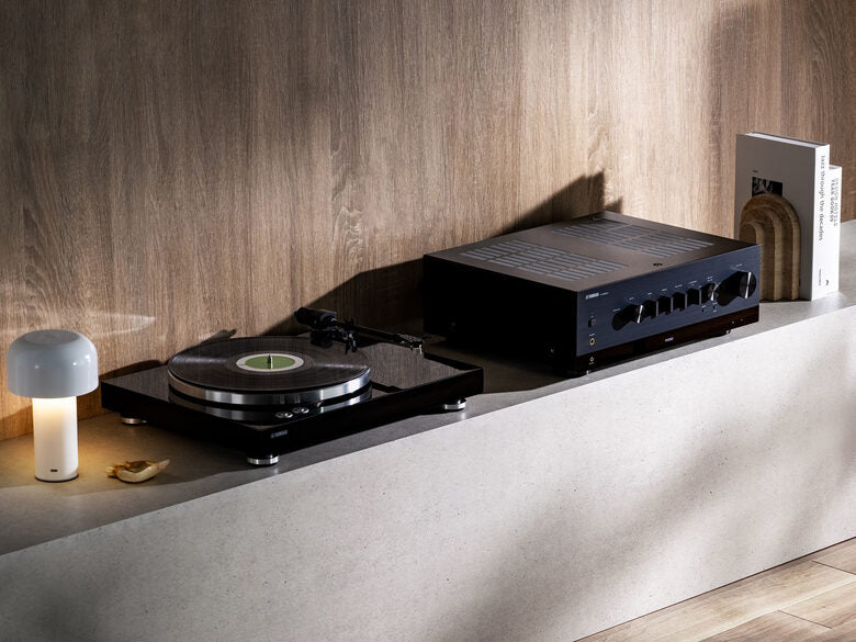 Yamaha TT-S303 Giradischi con trasmissione a cinghia Nero