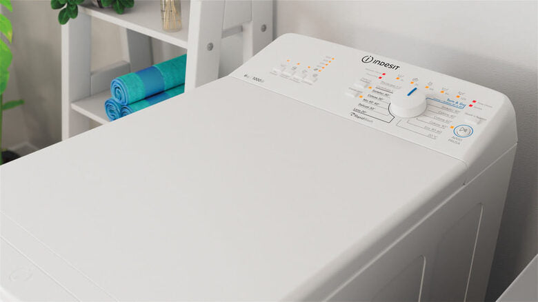 Indesit BTW L60400 IT Lavatrice A Libera Installazione A Carica Dall'alto 6 Kg, 1000 Giri, Turn&Go, Opzione Extra Lavaggio, Classe C, Bianco