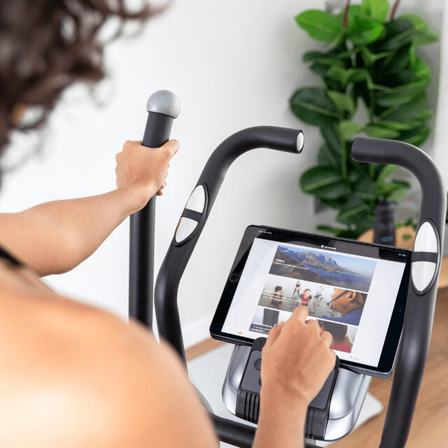Cecotec Elliptical 8000 Magno Bicicletta ellittica a resistenza magnetica con 8 livelli regolabili manualmente.