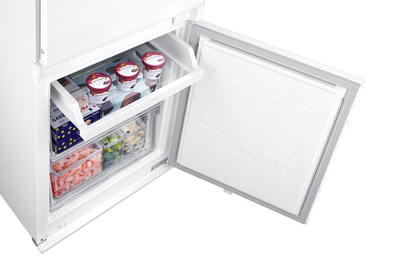 Samsung Frigorifero Combinato da Incasso F1rst 60 AI Plus 1.94m 298L Total No Frost