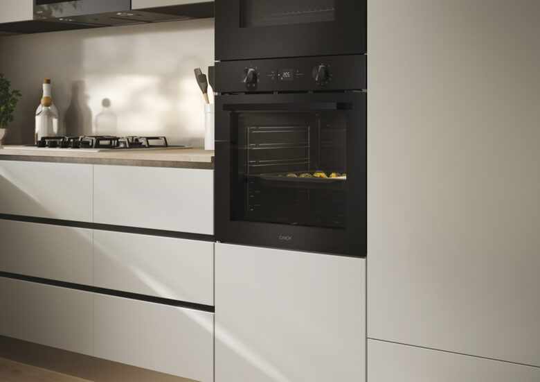 Candy CA6 N3T1HTB 78 L Forno a incasso 3300 W Nero