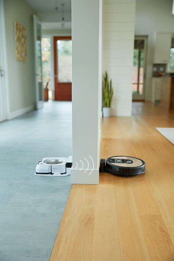 iRobot Roomba 976 Aspirapolvere Robot 0,6 L Senza sacchetto Beige, Nero, Marrone