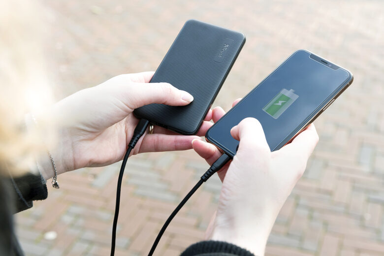 Trust Primo batteria portatile Ioni di Litio 10000 mAh Nero