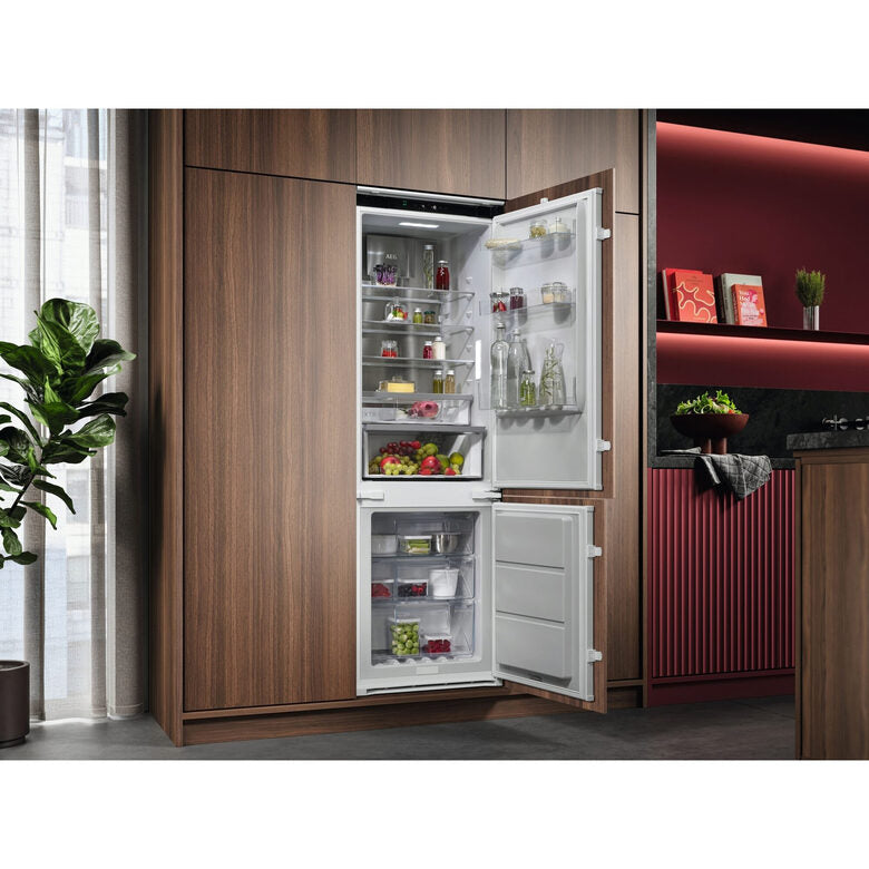 AEG Series 8000 TC8MS18FDS Frigocongelatore Serie 8000 Cooling 360° 177.2 cm