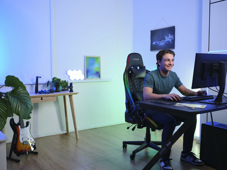 Trust GXT 716 Rizza Sedia per gaming universale Sedia tappezzata Nero