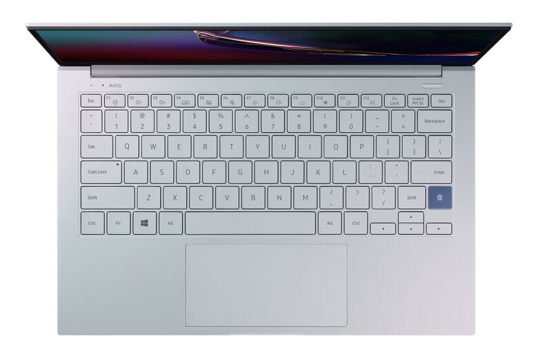 Samsung Galaxy Book Ion 13,3” Aura Silver Intel® Core™ i5 di decima generazione Windows 10 Home Wi-Fi 6 RAM 8GB Memoria 256GB Batteria 69,7Wh Lettore impronte digitali