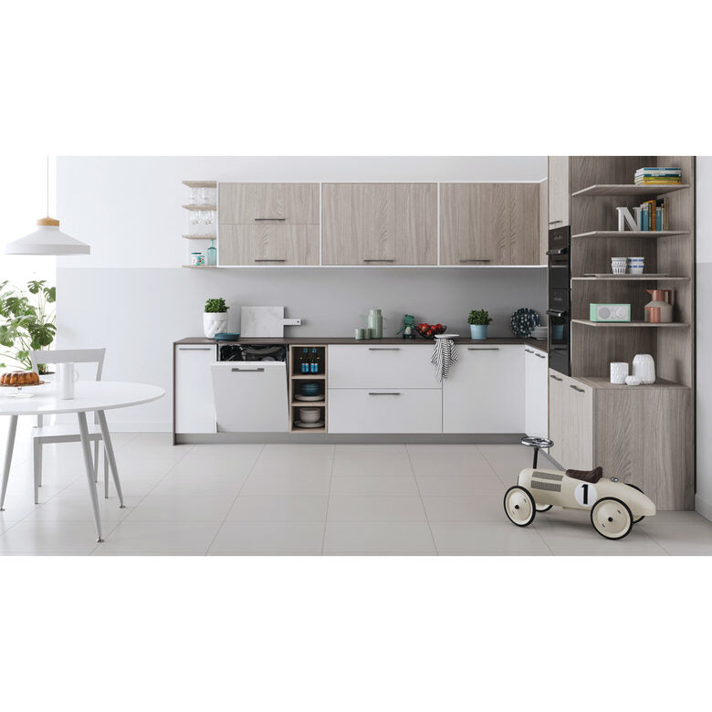 Indesit DIE 2B19 Lavastoviglie a Incasso Scomparsa Totale 13 coperti F