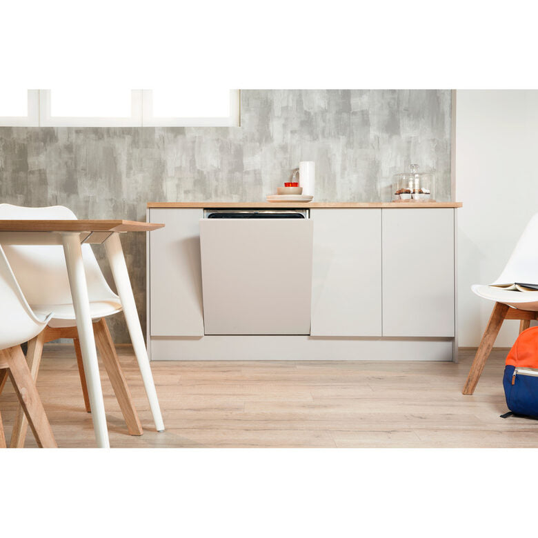 Indesit DBE 2B19 A B Lavastoviglie A scomparsa parziale 14 coperti F