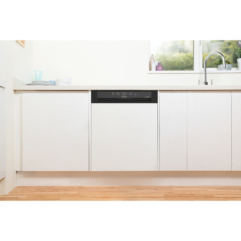 Indesit DBE 2B19 A B Lavastoviglie A scomparsa parziale 14 coperti F