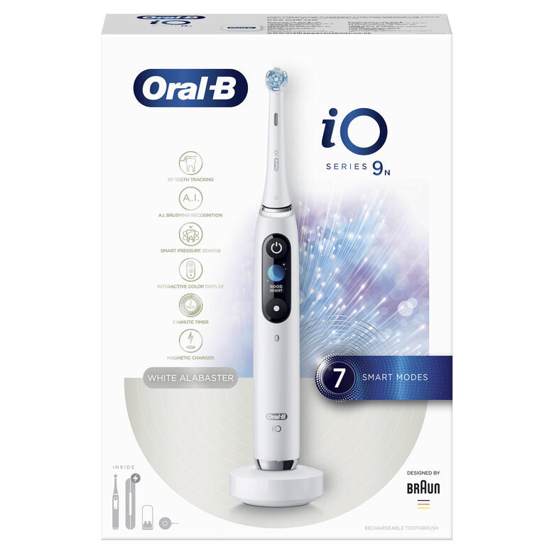 Oral-B iO - 9n - Spazzolino Elettrico Ricaricabile, 1 Spazzolino Bianco Esclusivo Con Tecnologia Magnetica Rivoluzionaria, Display A Colori, 1 Testina, 1 Custodia Da Viaggio Con Caricatore