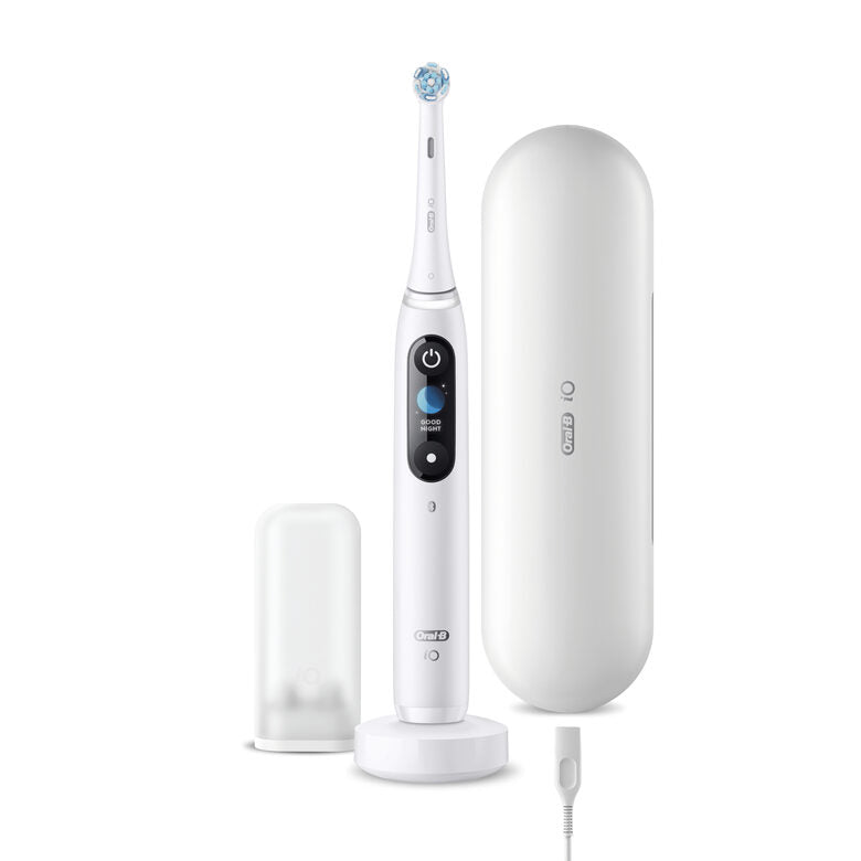 Oral-B iO - 9n - Spazzolino Elettrico Ricaricabile, 1 Spazzolino Bianco Esclusivo Con Tecnologia Magnetica Rivoluzionaria, Display A Colori, 1 Testina, 1 Custodia Da Viaggio Con Caricatore