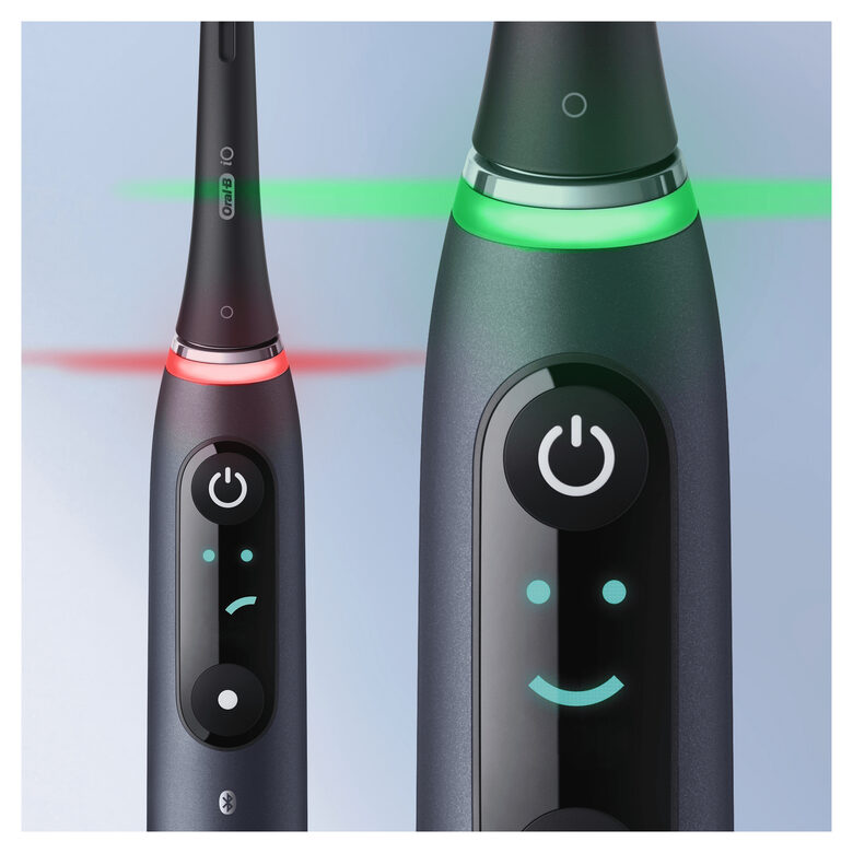 Oral-B iO - 9n - Spazzolino Elettrico Ricaricabile, 1 Spazzolino Nero Esclusivo Con Tecnologia Magnetica Rivoluzionaria, Display A Colori, 1 Testina, 1 Custodia Da Viaggio Con Caricatore