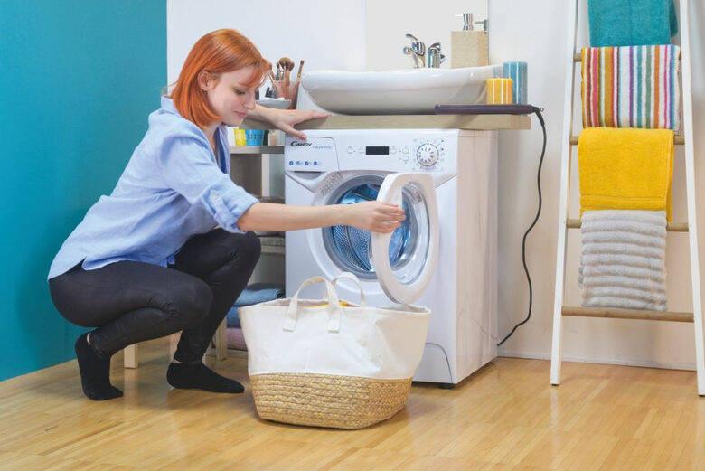 Candy Aquamatic AQUA 1042DE/2-S lavatrice Caricamento frontale 4 kg 1000 Giri/min F Bianco