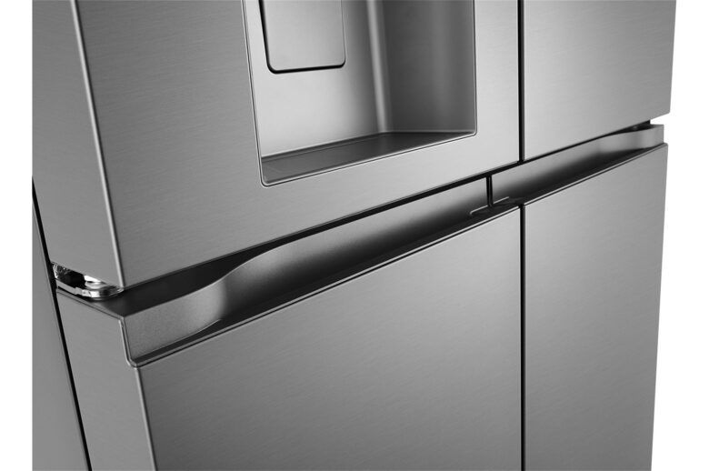 LG GML960PYBE Frigorifero Multidoor (E) 641L Wi-Fi Dispenser con allaccio UVnano Metal Fresh Porte piatte Argento