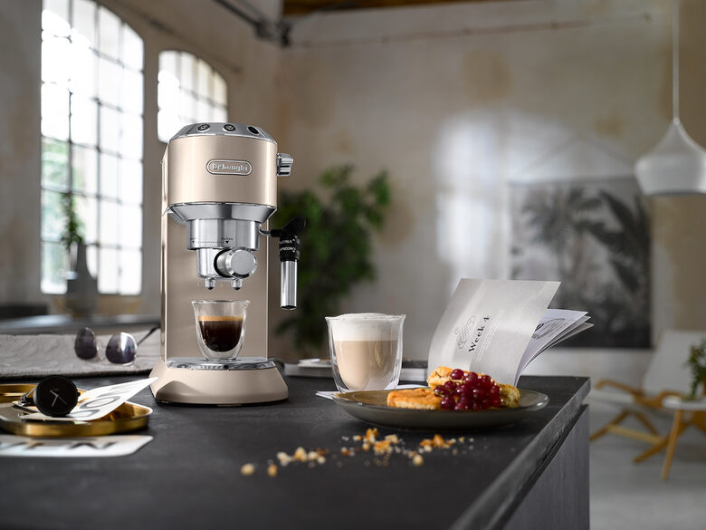 De’Longhi Dedica Metallics Pump Espresso EC785.BG Automatica Macchina per espresso 1,1 L