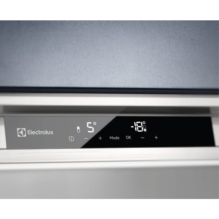 Electrolux ENS8TE19S frigorifero con congelatore Da incasso 287 L E Bianco