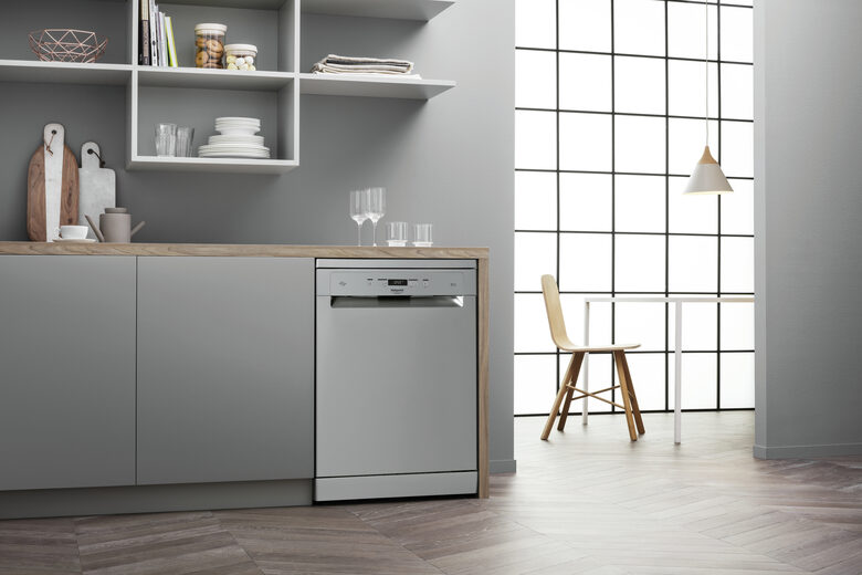 Hotpoint HFC 3C26 CW X Lavastoviglie Libera installazione 14 coperti E