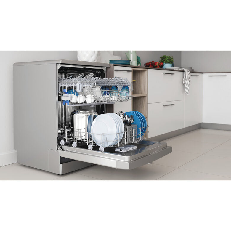 Indesit DFE 1B19 X Lavastoviglie Libera installazione 14 coperti F
