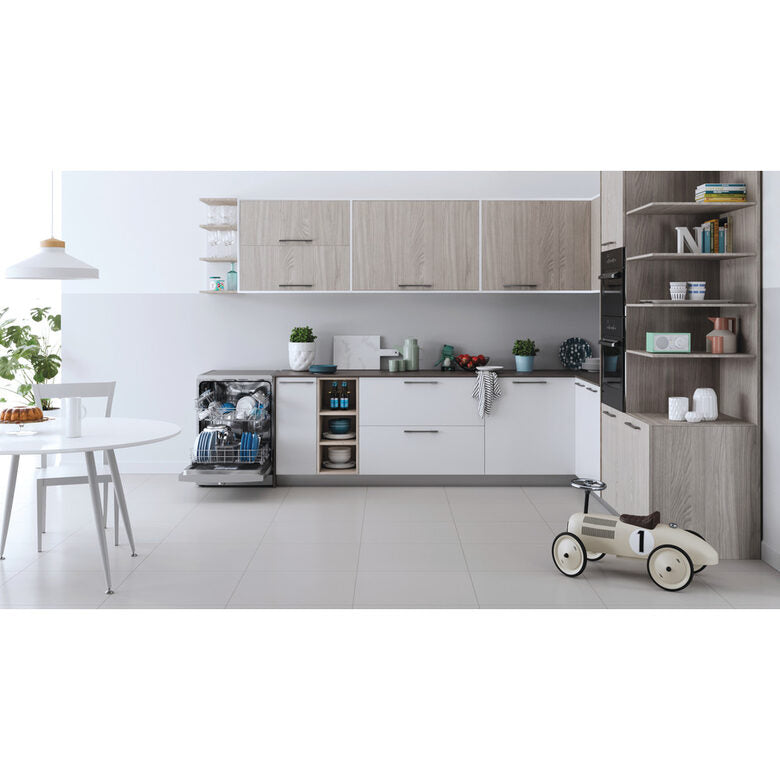 Indesit DFE 1B19 X Lavastoviglie Libera installazione 14 coperti F