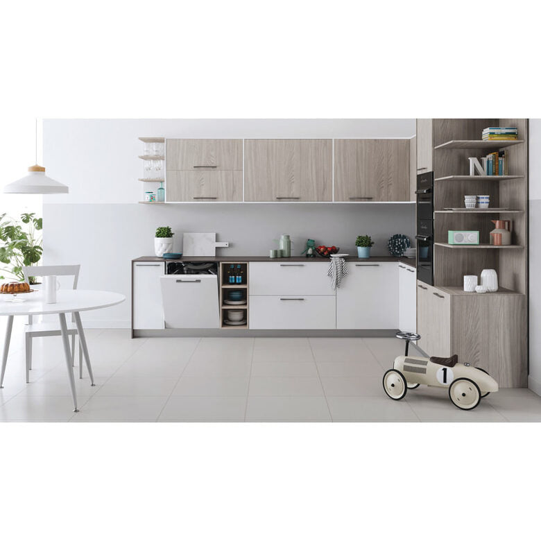Indesit DIE 2B19 A Lavastoviglie a Incasso Scomparsa Totale 14 coperti F