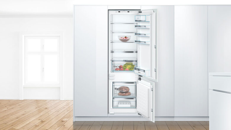 Bosch Serie 6 KIS87AFE0 frigorifero con congelatore Da incasso 272 L E Bianco