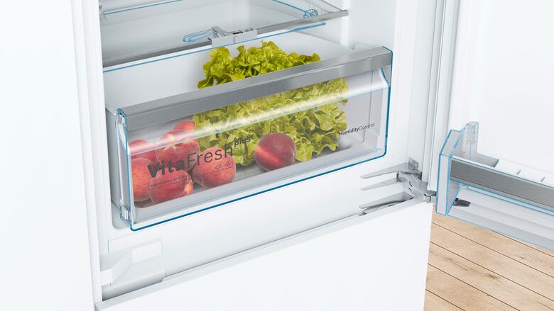 Bosch Serie 6 KIS87AFE0 frigorifero con congelatore Da incasso 272 L E Bianco