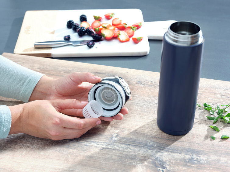 Leifheit 03275 tazza da viaggio 600 ml Nero, Blu Acciaio inossidabile