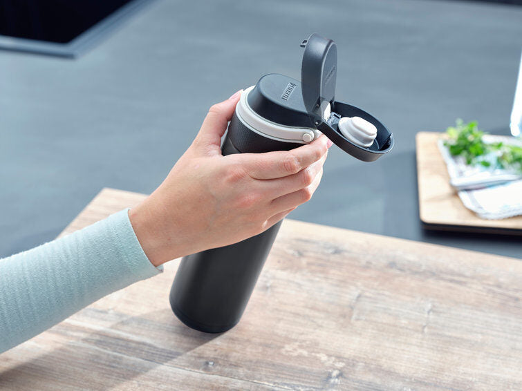 Leifheit 03271 tazza da viaggio 600 ml Nero Acciaio inossidabile