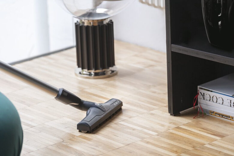 Hoover H-POWER 700 HP720PET 011 2 L A cilindro Secco 850 W Senza sacchetto