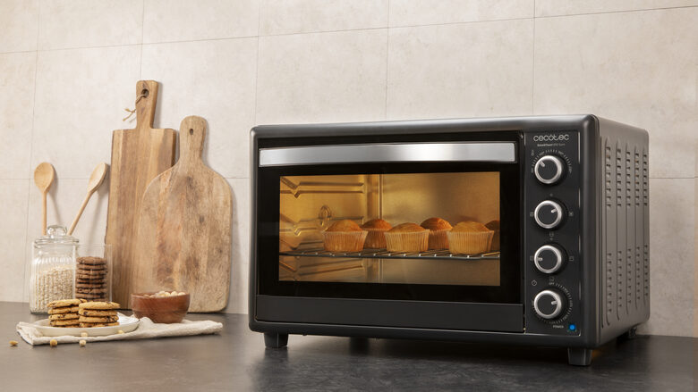 Cecotec Bake&Toast 850 Gyro Nero