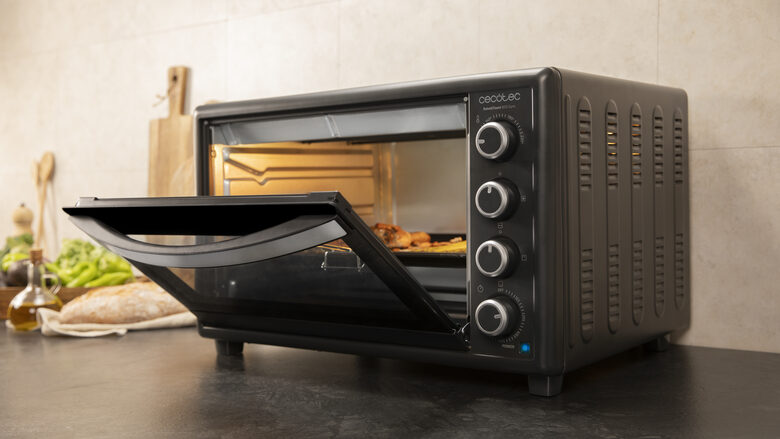 Cecotec Bake&Toast 850 Gyro Nero