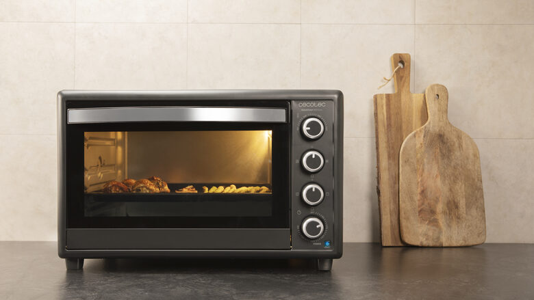 Cecotec Bake&Toast 850 Gyro Nero